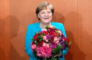 angela-merkel-65inci-yasina-girdi-sihhati-ile-ilgili-spekulasyonlar-suruyor-H2mvkKIz.jpg