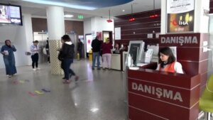 karin-agrisi-sikayetiyle-geldi-karnindan-4-kiloluk-kitle-cikti-j8kNlUxl.jpg