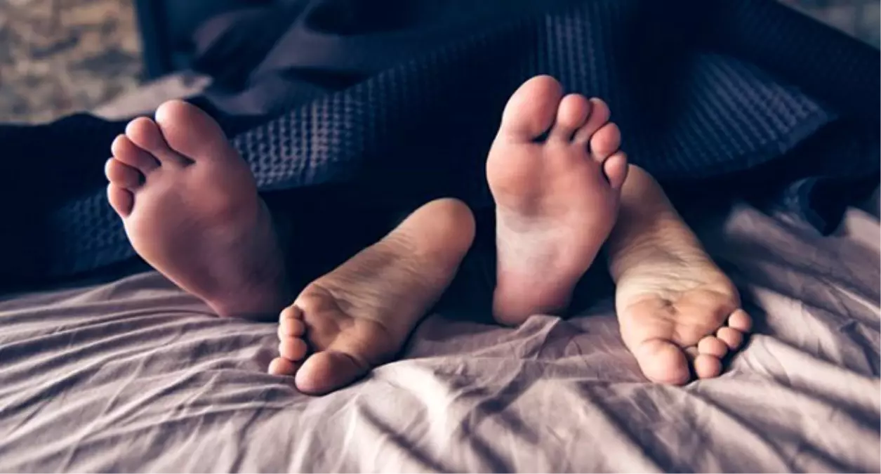 porno-gencleri-cinsellikten-uzaklastiriyor-mu-IgIVQfGq.jpg