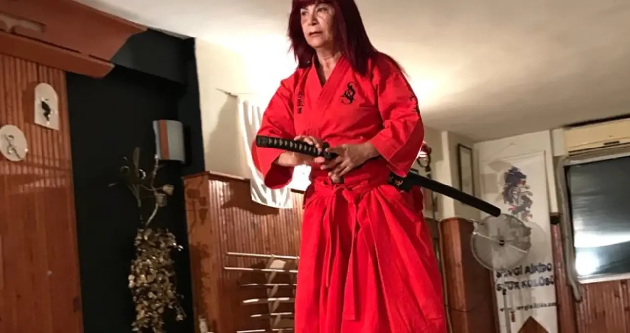aikidonun-kralicesi-bayanlara-savunmayi-ogretiyor-g7x3ezVr.jpg