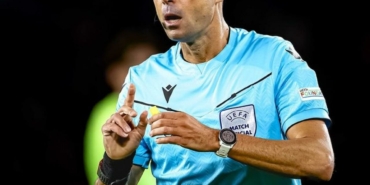 eintracht-frankfurt-galatasaray-macinin-hakemi-aciklandi-torreira-detayi-PZAHJAHm.jpg