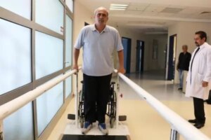 felclilerin-omuriliklerine-pil-yerlestirerek-ayaga-kalkabilmeleri-icin-umut-oldu-EsvQT42r.jpg