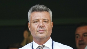 fenerbahce-baskani-sadettin-saran-mert-hakan-yandasin-oyu-MgmGh1Ja.jpeg