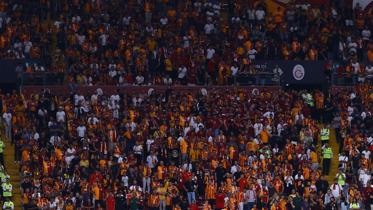 galatasaray-taraftar-sayisinda-avrupa-devleri-arasinda-RPhjfgbJ.jpg