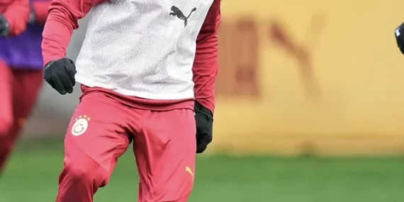galatasarayin-takimdan-gonderdigi-yildiz-ilk-macinda-parladi-IcXepqCS.webp