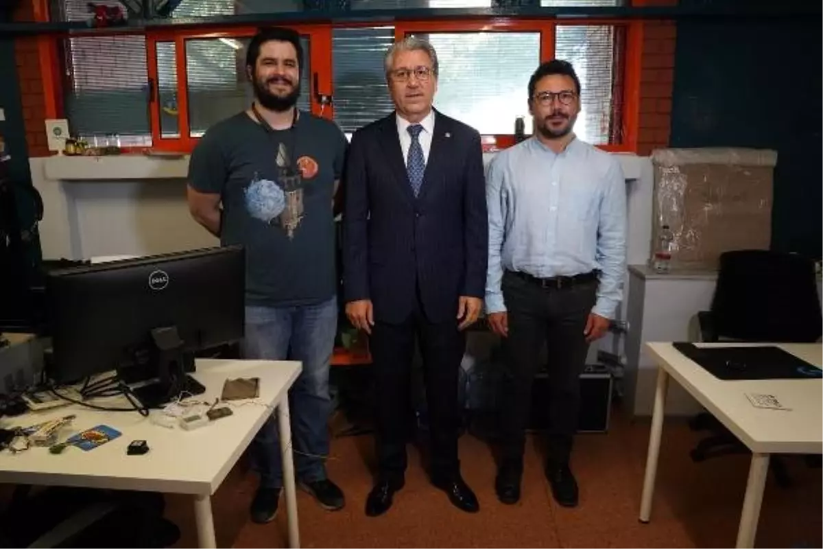 giyilebilen-ekg-aygiti-tasarladilar-MGnTp9Bp.jpg