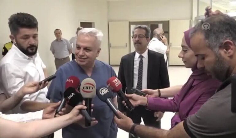 inonu-universitesi-karaciger-nakliyle-guinness-yolunda-prof-dr-sezai-yilmaz-5bGmazyT.jpg