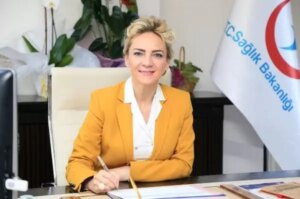 izmir-vilayet-sihhat-muduru-salnur-gorevden-alindi-CzwtnjSu.jpg