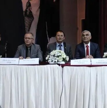 izmirde-sihhat-turizmi-paneli-gerceklesti-jBDKj8bl.jpg