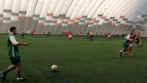 kanser-hastalarina-yardim-icin-169-saat-futbol-oynadilar-z82nZy2x.jpg