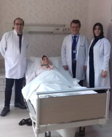 karnindan-13-kilogramlik-kitle-cikarildi-l1ZyK8Wq.jpg