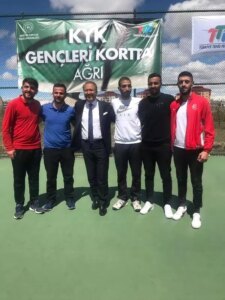 kyk-gencleri-kortta-projesi-agrida-basladi-ufi9KCIT.jpg