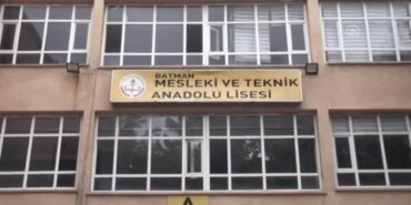 pak-etraf-pak-su-liselilerden-su-tasarrufu-saglayan-lavabo-sistemi-FJZpv9K2.jpg