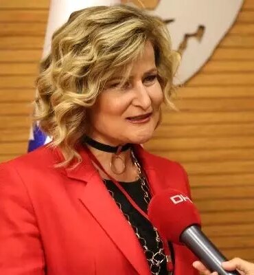 prof-dr-terzioglu-sezaryenle-dogum-oranimiz-yuzde-517-8BWe3UEL.jpg