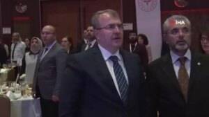 sihhat-bakanligindan-hemsireler-gununde-iftar-yemegi-g66V9psl.jpg