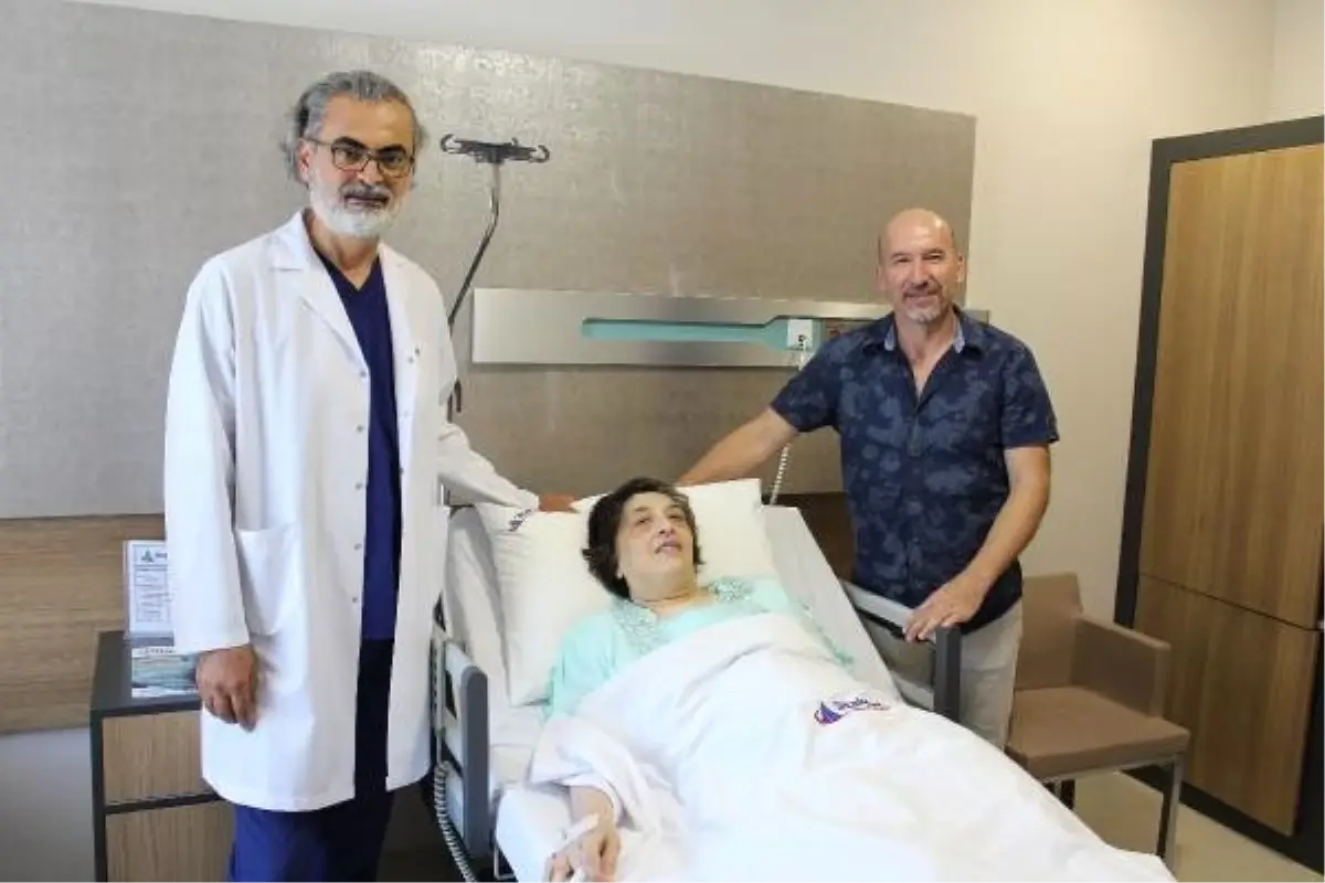 teneffus-sikayetiyle-doktora-gitti-karnindan-10-kiloluk-kist-cikarildi-s2kHbkeb.jpg