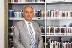 uzmanlardan-buz-uyarisi-besin-zehirlenmesine-sebep-olabilir-uzXQMgGA.jpg