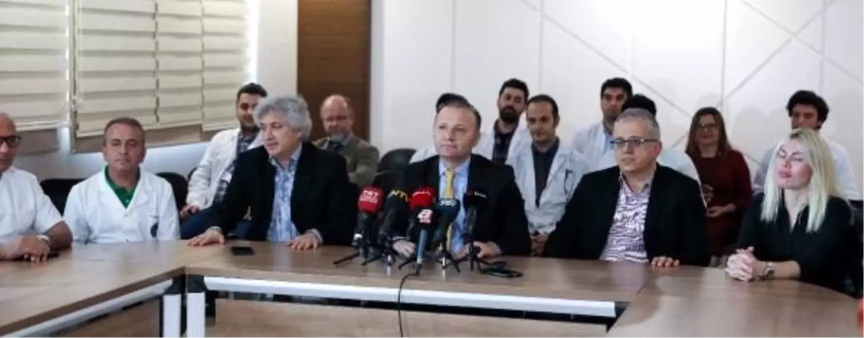 4uncu-cift-kol-nakli-antalyada-yapildi-4-AY8T5s6y.jpg