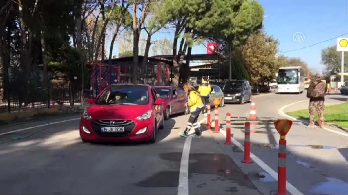 acil-sihhat-gruplari-soforlerden-yasama-yol-vermelerini-istedi-I2lVP7FH.jpg