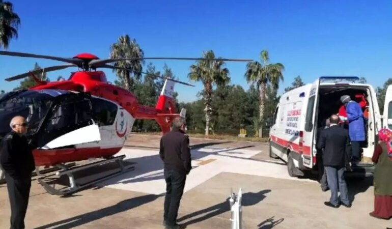 ambulans-helikopter-10-aylik-hadise-bebek-icin-havalandi-iXInUhwy.jpg