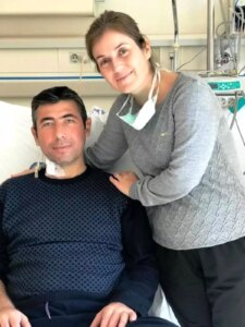 aysegul-ogretmen-o-gun-bugun-dedi-agabeyine-bobregini-bagisladi-dSBP5ldO.jpg
