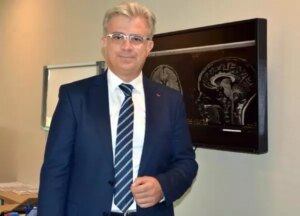 beyin-pili-parkinson-hastalarini-ozgurlestiriyor-OgXzPX34.jpg