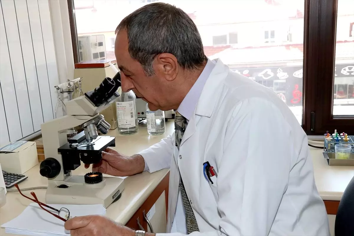 cankaya-belediyesinin-hiv-ve-aids-testlerinden-2-bin-266-kisi-yararlandi-pRIxWhi9.jpg