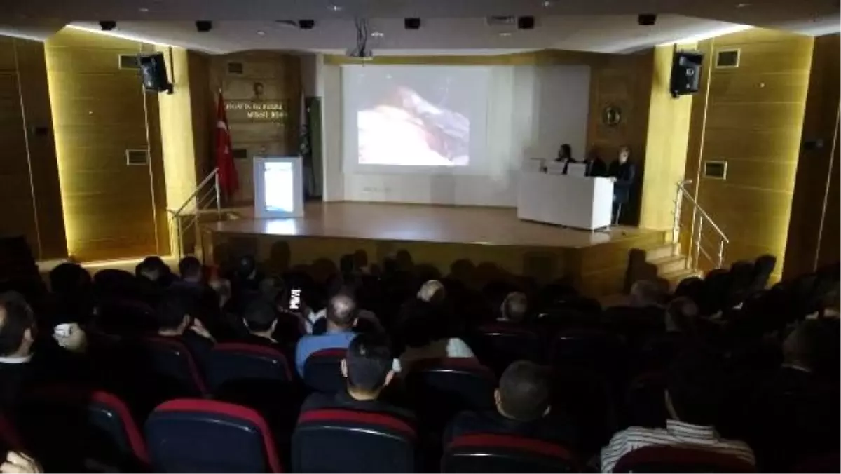 canli-yayinda-hem-teknikleri-konustular-hem-de-ameliyat-yaptilar-z5l2EHbC.jpg