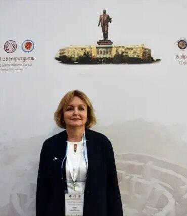 el-ve-ayak-buyumesinin-sebebi-akromegali-hastaligi-olabilir-Z2s8d9Mf.jpg