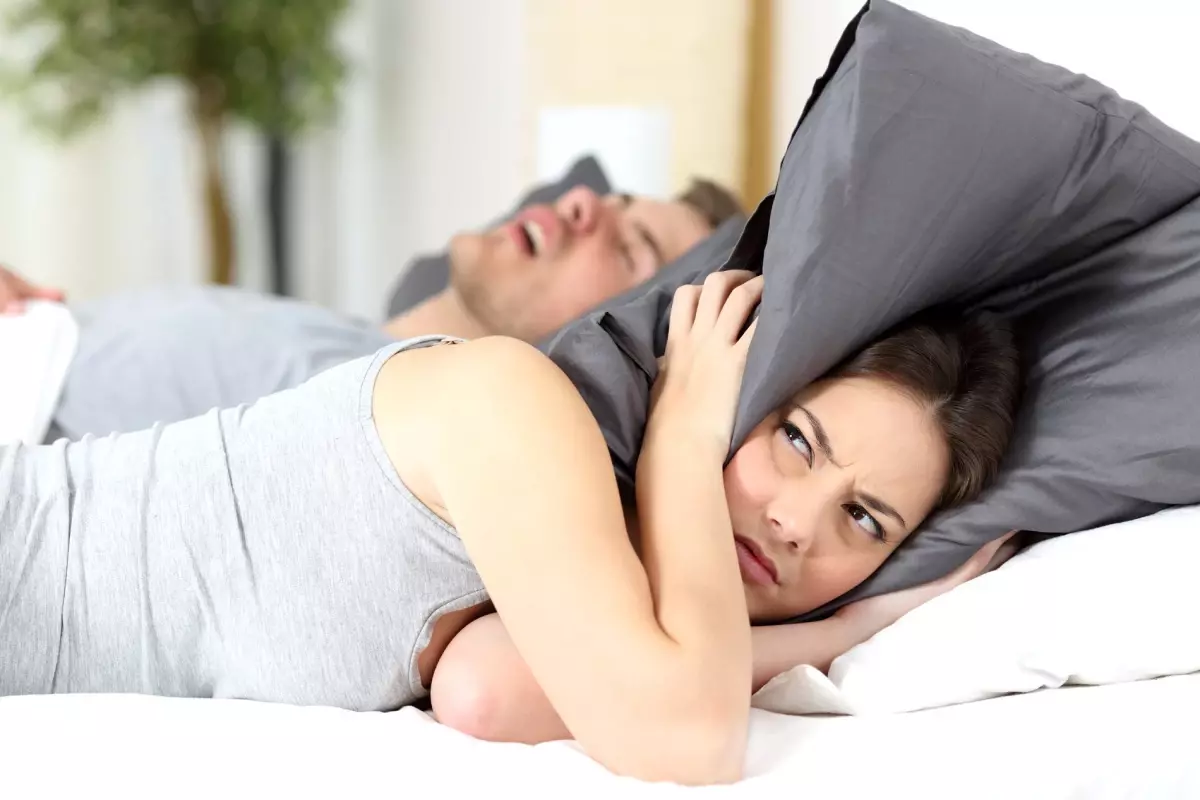 gece-boyunca-uyaniyor-gun-icinde-kendinizi-halsiz-hissediyorsaniz-dikkat-kaxgWTGa.jpg