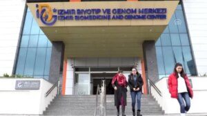 izmir-biyotip-ve-genom-merkezinden-yerli-ilac-icin-degerli-adim-WNJhyQpn.jpg