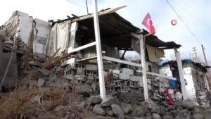 karsli-kucuk-efecanin-feryadi-tayyip-dede-lutfen-kurtar-beni-Ln7jTK47.jpg