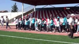 mardinde-obeziteye-yuruyusle-dikkat-cekildi-AbjG2kBz.jpg