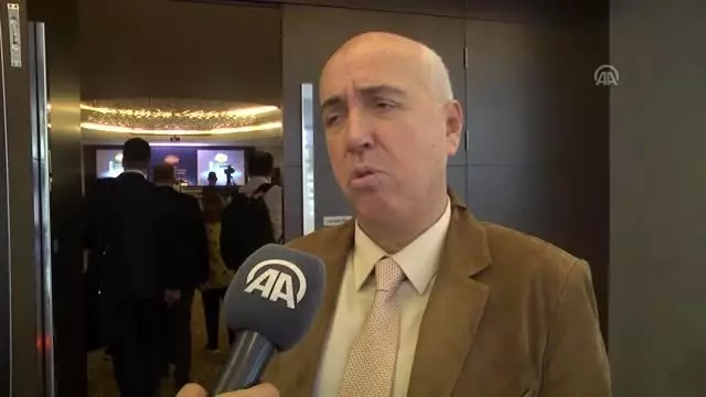 milletlerarasi-istirakli-interaktif-psikiyatri-egitim-kongresi-lideri-psikiyatrist-prof-dr-erdal-CNXxZLWS.jpg