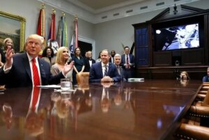 nasadaki-bayan-astronotlardan-bir-ilk-trump-canli-yayinla-baglandi-InkhvuaW.jpg