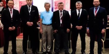 prof-dr-sekeroglu-kadinlar-her-gun-170-kimyasali-cildine-uyguluyor-kizjcG3h.jpg