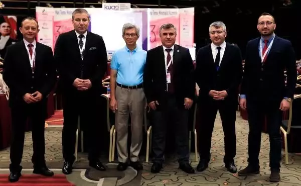 prof-dr-sekeroglu-kadinlar-her-gun-170-kimyasali-cildine-uyguluyor-kizjcG3h.jpg