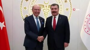 saglik-bakani-koca-abd-ticaret-bakani-ross-ile-bir-ortaya-geldi-xsJEi1Yy.jpg