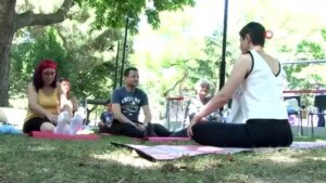seker-hastaligindan-ameliyatla-kurtuldular-yoga-yapip-ilaclarini-cope-attilar-H2sYyzjQ.jpg