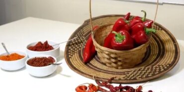sifa-deposu-kirmizi-biber-kalp-krizi-riskini-onluyor-kanserli-hucreyle-savasiyor-wtj3sEcC.jpg