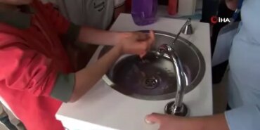 sihhat-bakanligindan-81-vilayette-minikler-icin-el-yikama-seferberligi-SLqByDtz.jpg