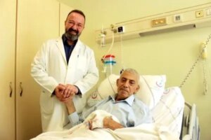 suriyeli-kanser-hastasi-antalyada-birinci-defa-uygulanan-teknikle-sihhatine-kavustu-qEE7qmXK.jpg